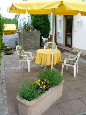 Отель Ferienwohnungen-Roder-Ferienwohnung-II  Фра́йбург-В-Бра́йсгау